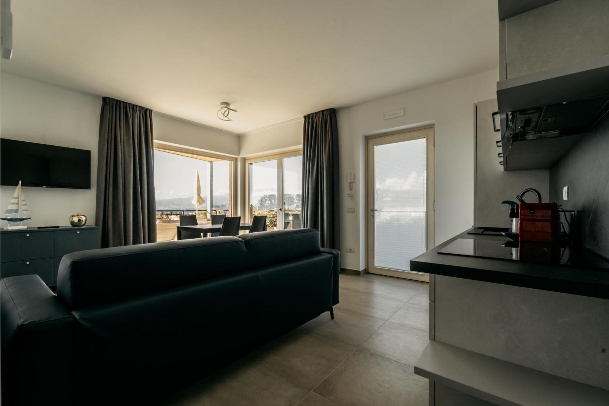 Apartments Monsurei, Lake View Bardolino Bagian luar foto