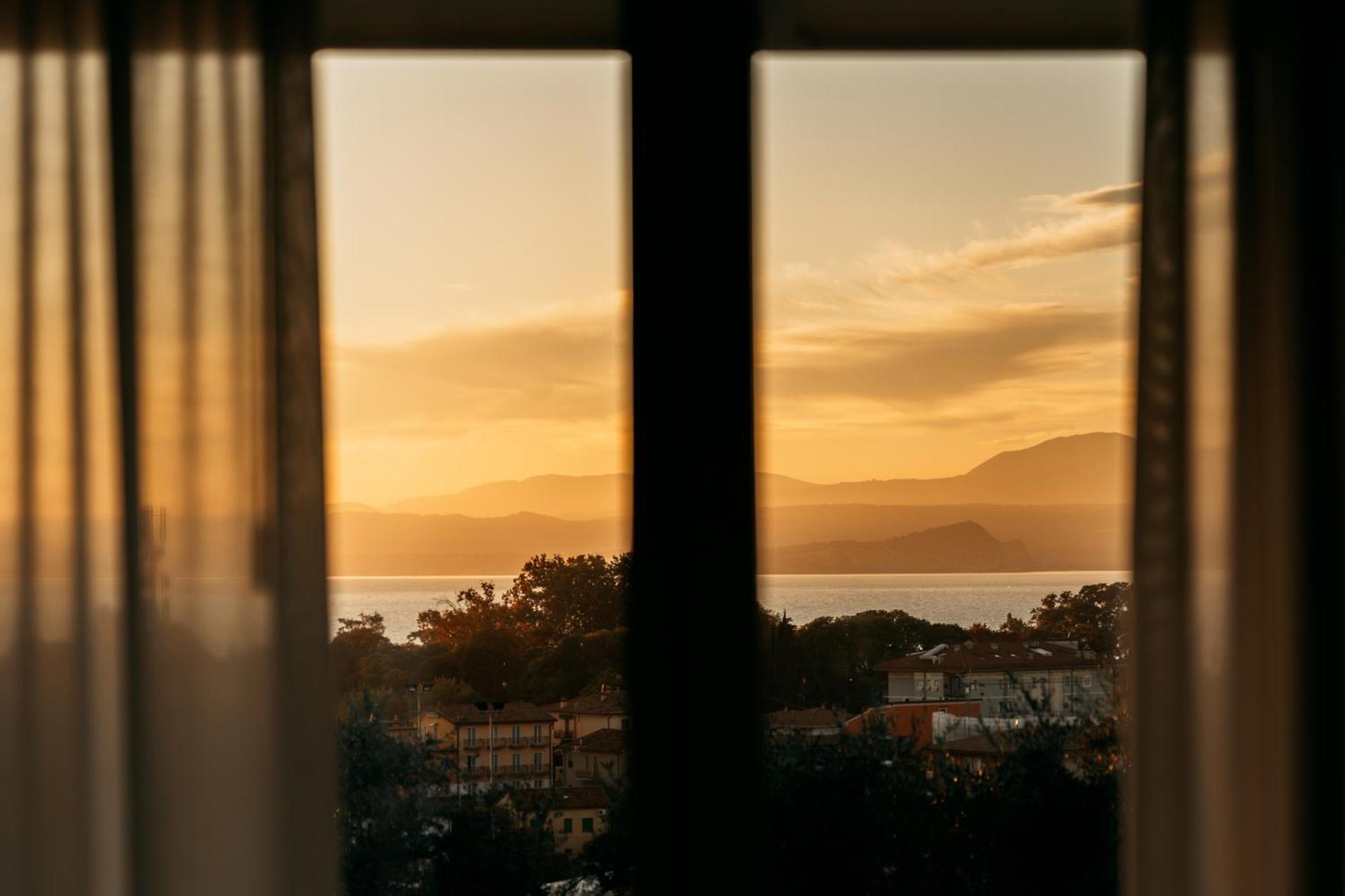 Apartments Monsurei, Lake View Bardolino Bagian luar foto