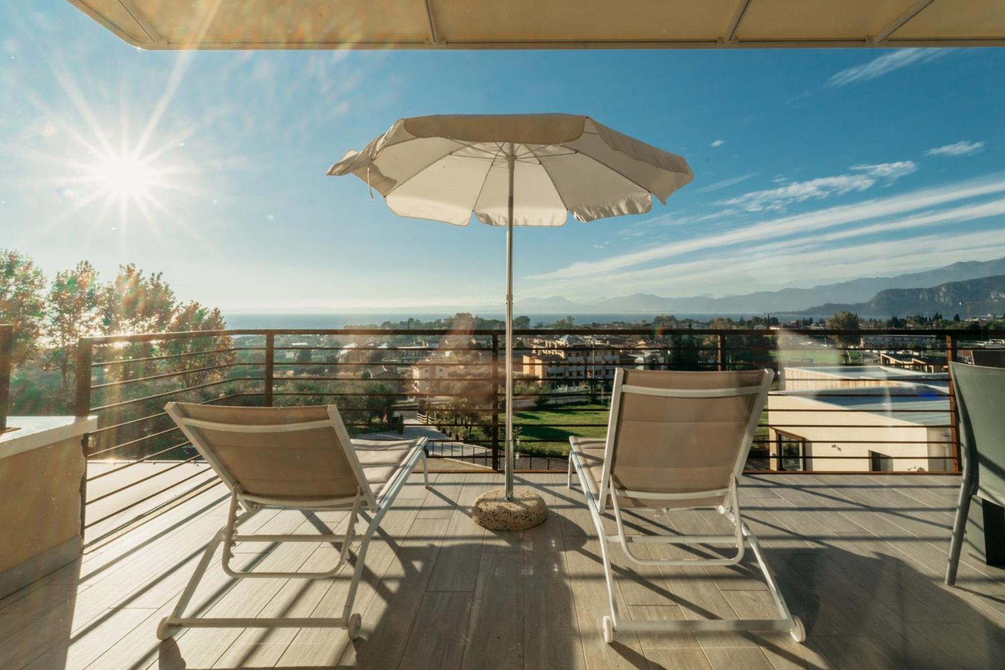 Apartments Monsurei, Lake View Bardolino Bagian luar foto