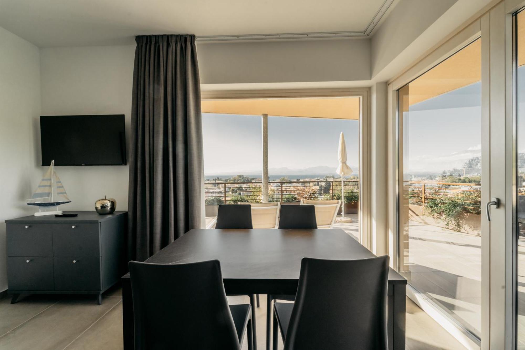 Apartments Monsurei, Lake View Bardolino Bagian luar foto