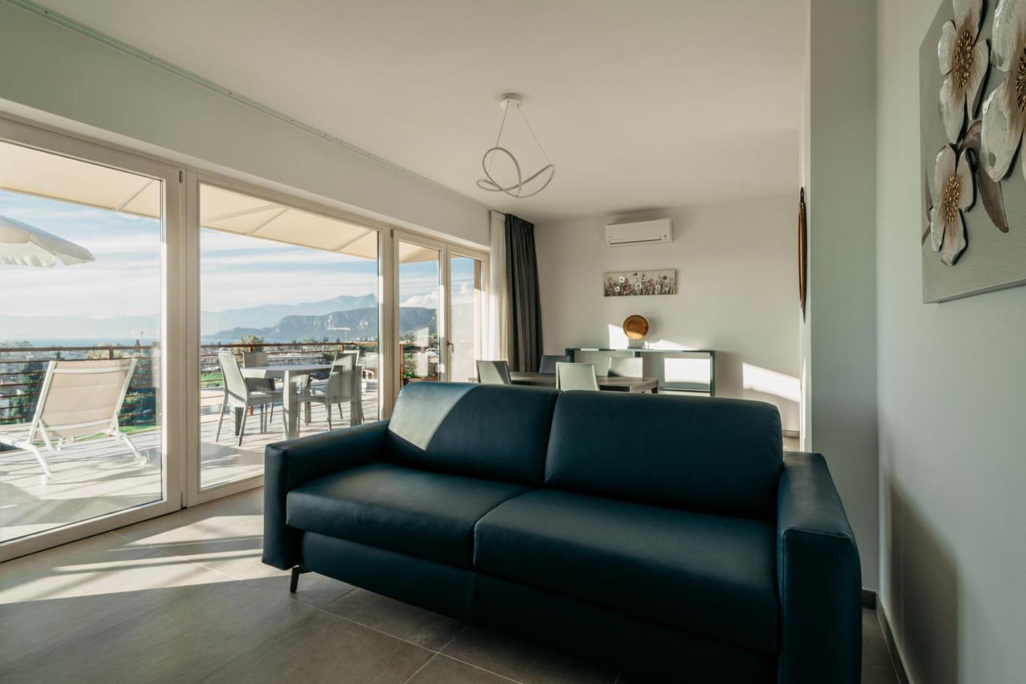 Apartments Monsurei, Lake View Bardolino Bagian luar foto